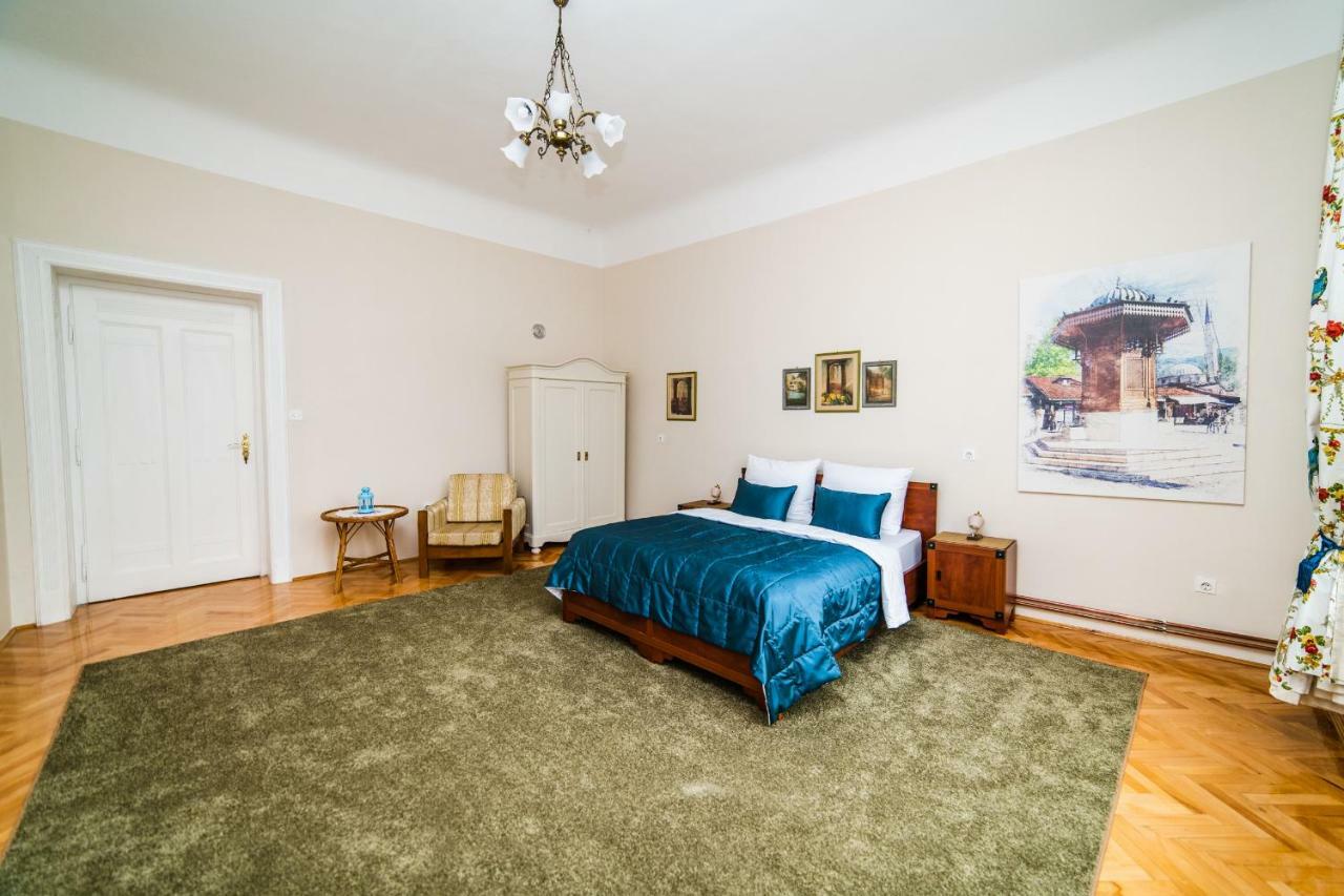 Spacious 3bdr With A Balcony In The Center! Apartment